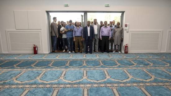 افتتاح أول مسجد في أثينا