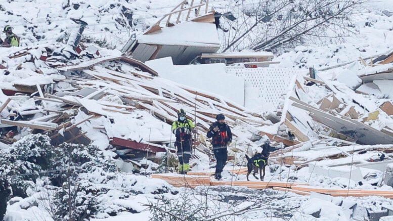 النرويج ثلاثة في عداد المفقودين بعد انهيار أرضي وسبعة قتلى 777x437 1