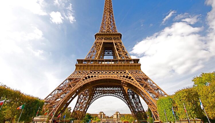 باريس تعلن "إنذارها الأخير"