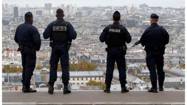 رئيس وزراء فرنسا يعتبر قتل شرطية هجوما على الجمهورية الفرنسية