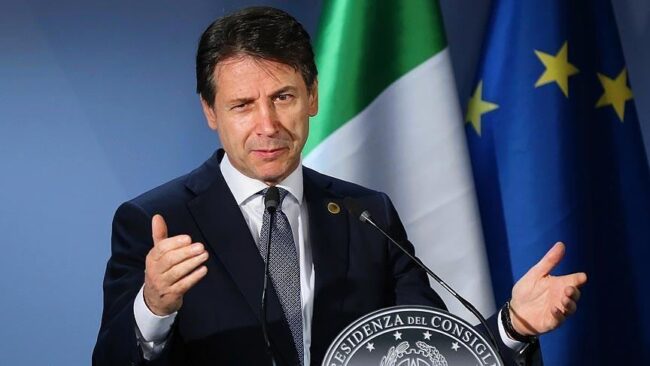 رئيس وزراء إيطاليا يتوصل إلى خطة مع الاتحاد الأوروبي بشأن أزمة كورونا