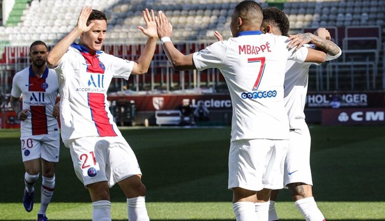 باريس سان جيرمان يتصدر الدوري الفرنسي بثلاثية ضد ميتز