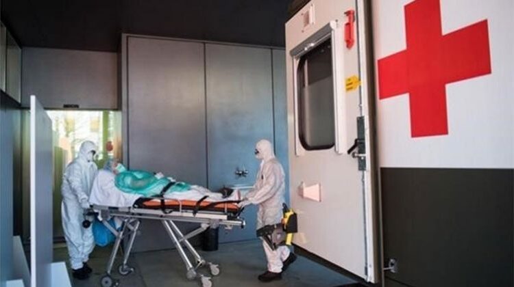 الصحة العالمية تعلن قضية منشأ فيروس كورونا المستجد مسممة بالسياسة
