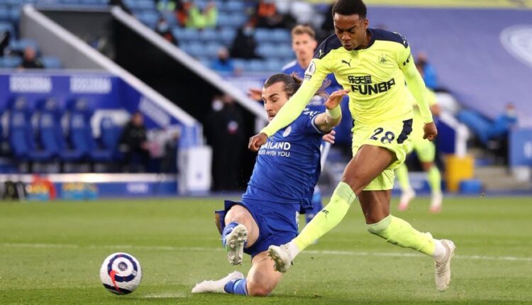 ليستر سيتي يسقط أمام نيوكاسل برباعية في الدوري الإنجليزي