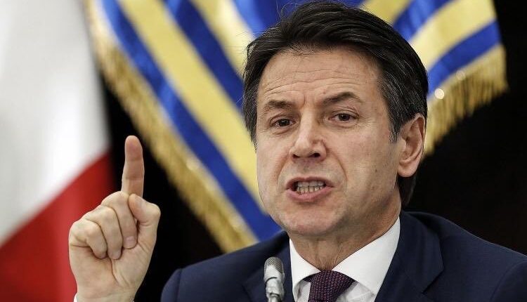 وزير التعليم الإيطالى يعلن سعى بلاده للسماح بتلقيح الأطفال من 12 عاما