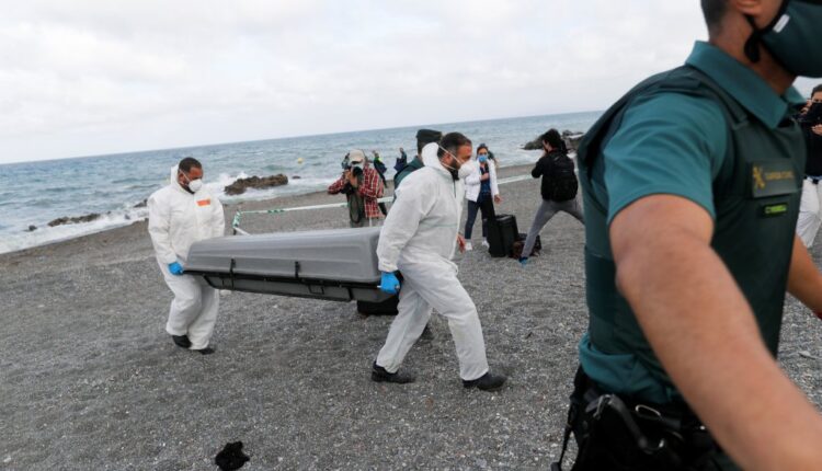 وفاة مهاجرين مغاربة أثناء محاولتهما العبور الي أسبانيا