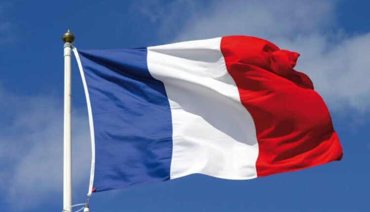 الحكومة الفرنسية تدرس إنشاء وحدة لمكافحة التضليل والأخبار المزيفة