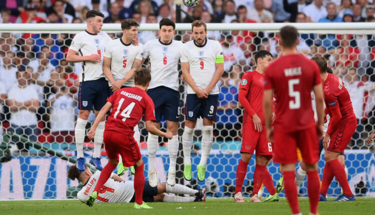 إنجلترا في نهائي اليورو للمرة الأولى بفوز مثير على الدنمارك