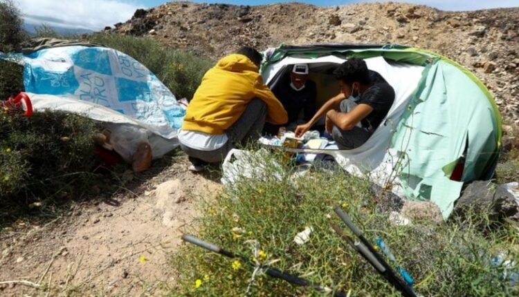 الأورومتوسطي تؤكد إجراءات بريطانيا ضدد طالبي اللجوء قاسية وغير إنسانية