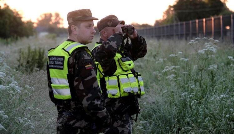 الشرطة البريطانية تكشف هوية مسلح قتل 5 أشخاص فى بليموث