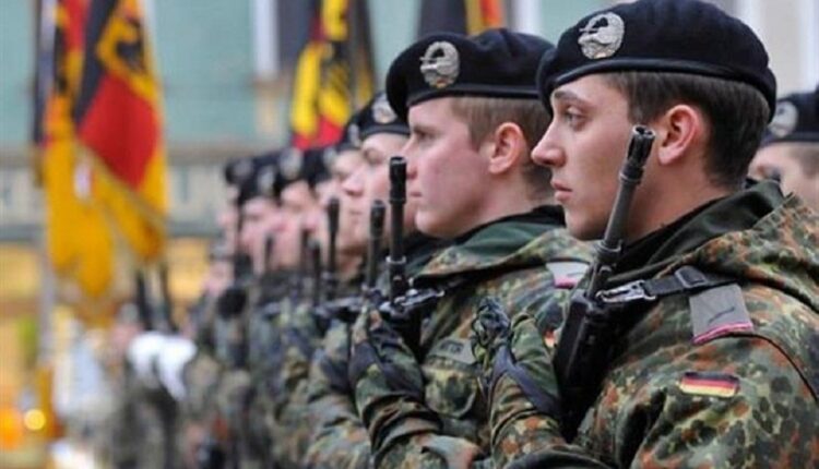 مرشح لخلافة ميركل يطالب الجيش الألماني بإجلاء معاونيه الأفغان