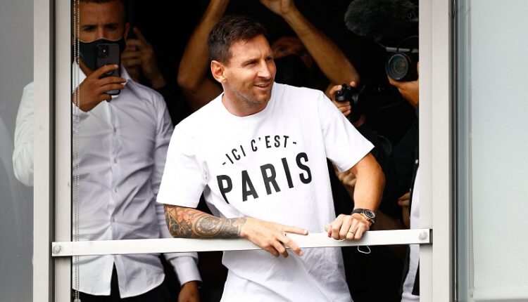 ميسي يجتاز الفحص الطبي وباريس يستعد للإعلان الرسمي عن الصفقة