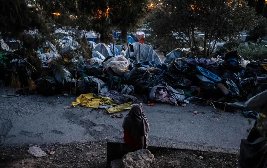refugee camp greece samos ap img