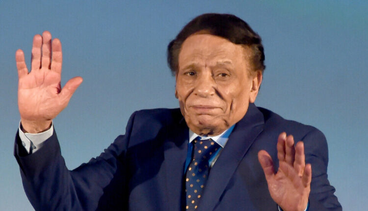 هل قرر عادل إمام الاعتزال