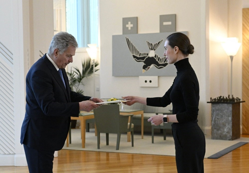 سانا مارين تقدم طلب استقالة حكومتها إلى الرئيس الفنلندي ساولي نينيستو