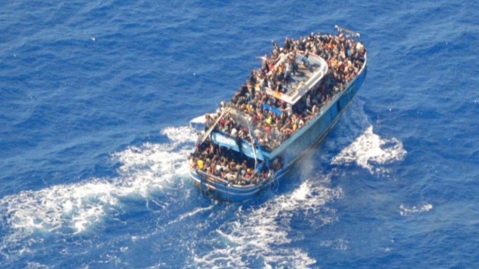 200 باكستاني بين ضحايا "قارب الموت" الذي غرق قبالة السواحل اليونانية