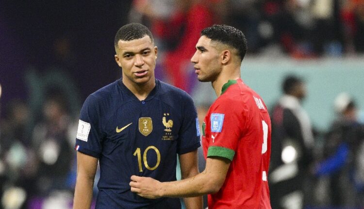 أشرف حكيمي ينصح مبابي بالتعاقد مع ريال مدريد في الموسم المقبل