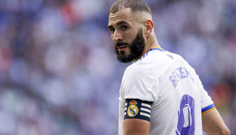 رحيل اللاعب الفرنسي كريم بنزيمة عن نادي ريال مدريد الاسباني نهاية الموسم الحالي