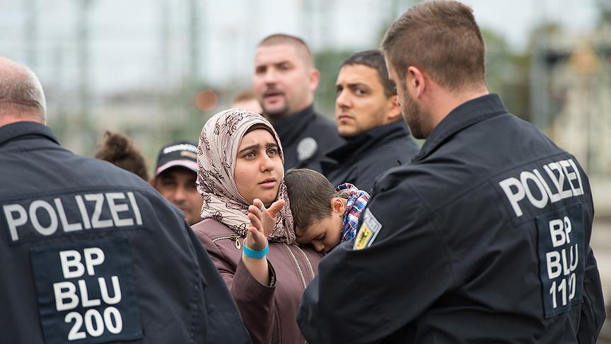 الأورومتوسطي يعرب عن قلقه تجاه هجمات الكراهية الممنهجة على اللاجئين في ألمانيا