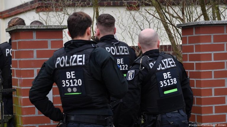 الأورومتوسطي يعرب عن قلقه تجاه هجمات الكراهية الممنهجة على اللاجئين في ألمانيا 