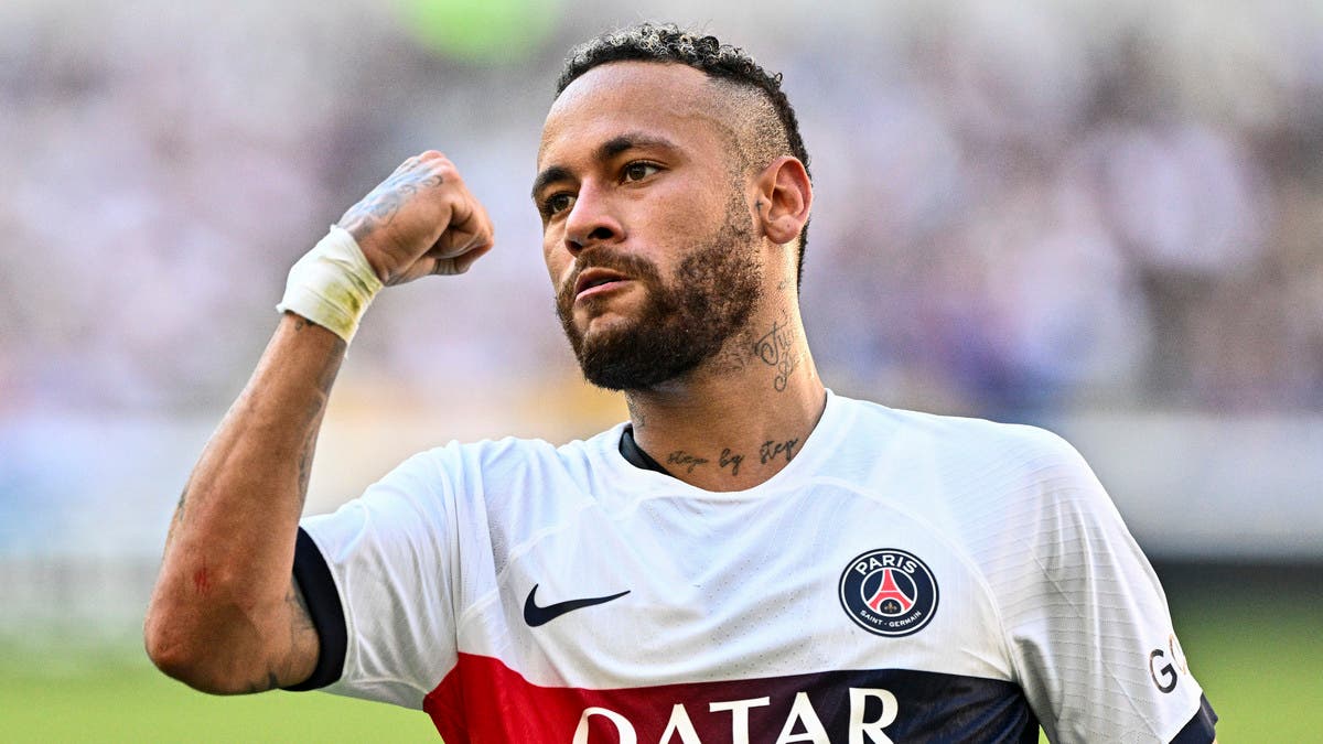 صحيفة "ليكيب" الفرنسية تؤكد رحيل اللاعب نيمار عن باريس سان جيرمان إلى السعودية