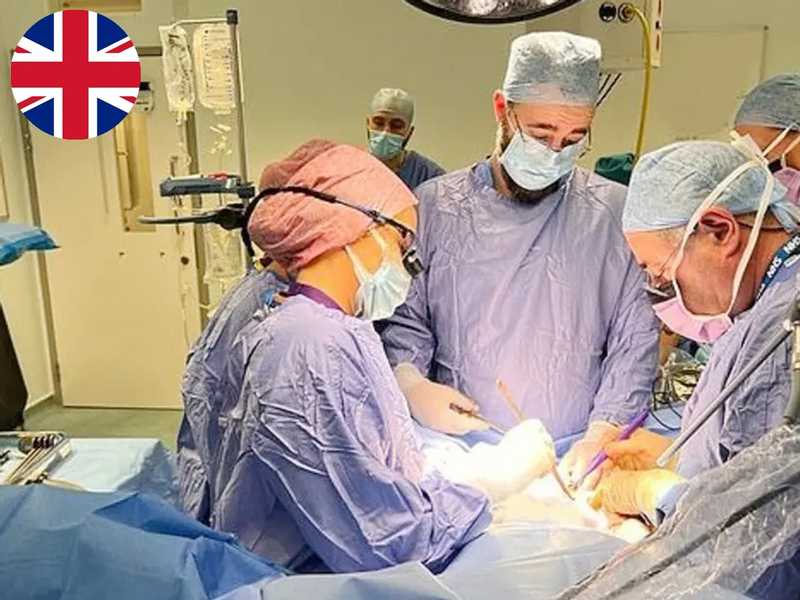 بريطانيا .. نجاح أول عملية "زراعة رحم" استمرت 18 ساعة بمستشفى بمدينة أكسفورد