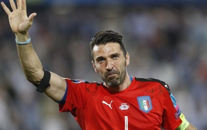 الحارس الإيطالي جيجي بوفون يعلن رسمياً اعتزاله كرة القدم