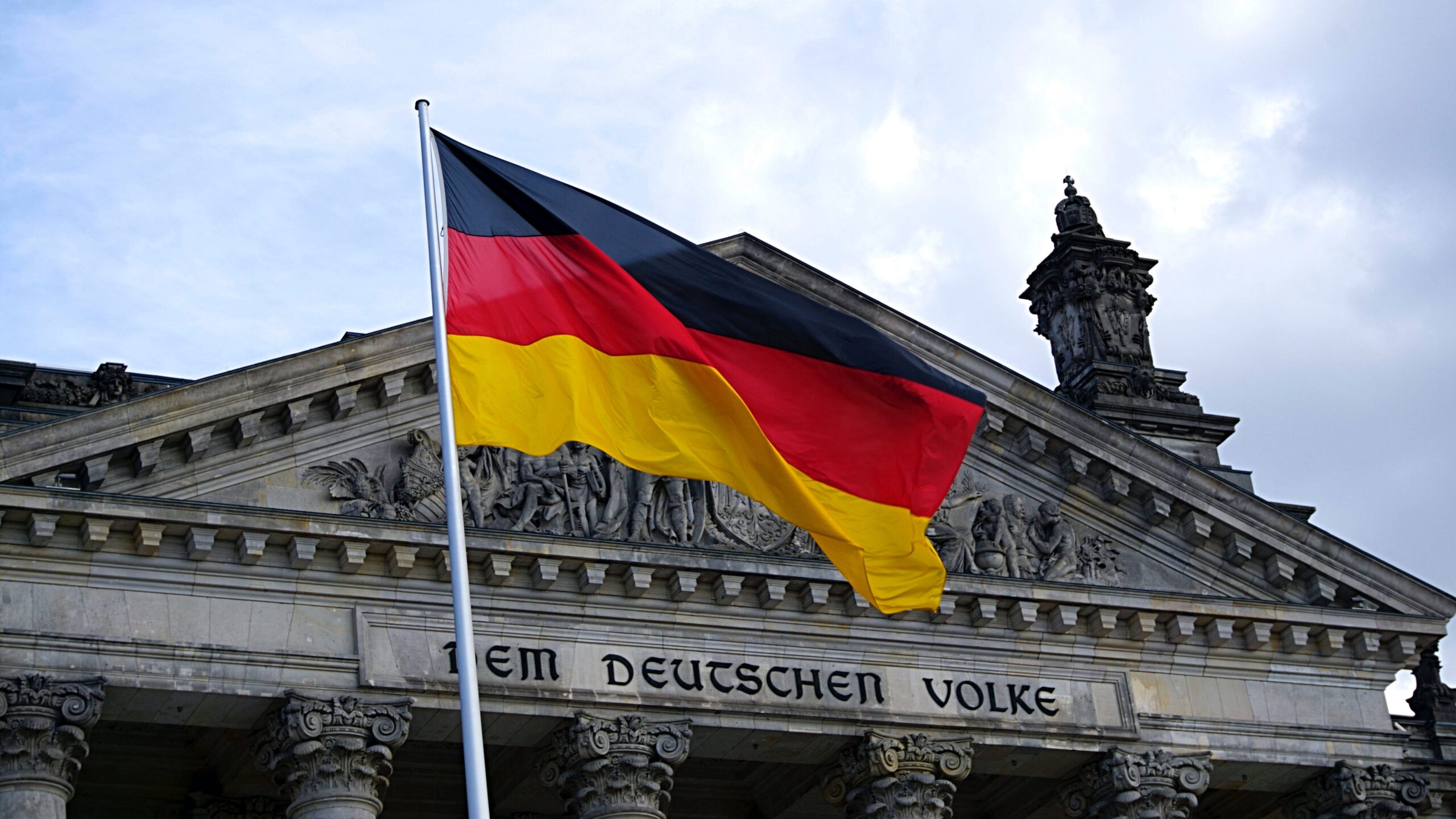 السلطات الألمانية تقر مشروع قانون لتسهيل إجراءات منح الجنسية للمهاجرين