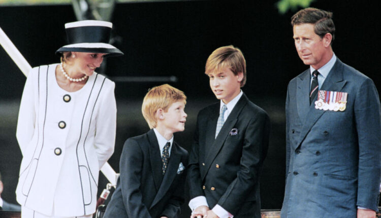 تسجيلات للأميرة ديانا تظهر خيبة أمل الأمير تشارلز لإنجابه ولداً وليس فتاة بعد ولادة هاري