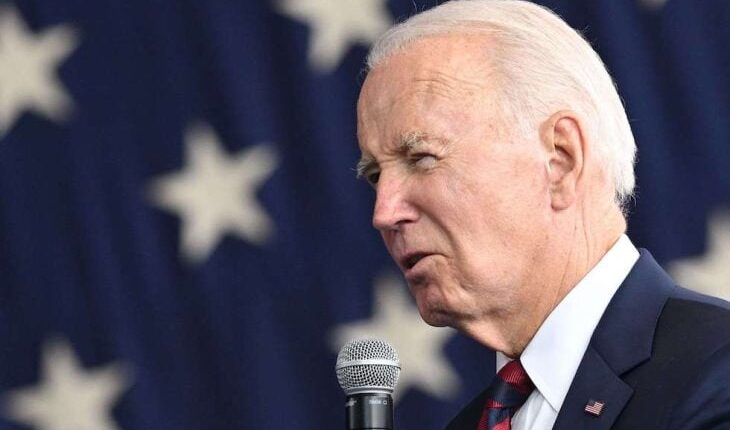 زعيم الجمهوريين في مجلس النواب الأمريكي يؤيد إجراءات عزل "الرئيس جو بايدن"