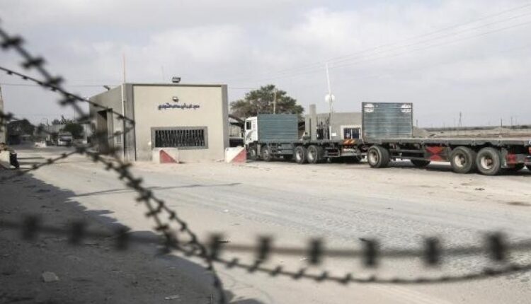 إسرائيل توقف التصدير من غزة وكارثة اقتصادية تهدد القطاع