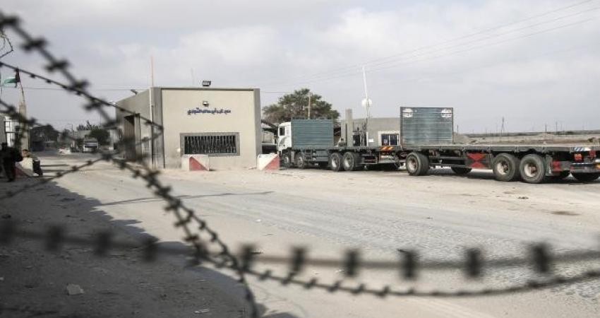 إسرائيل توقف التصدير من غزة وكارثة اقتصادية تهدد القطاع