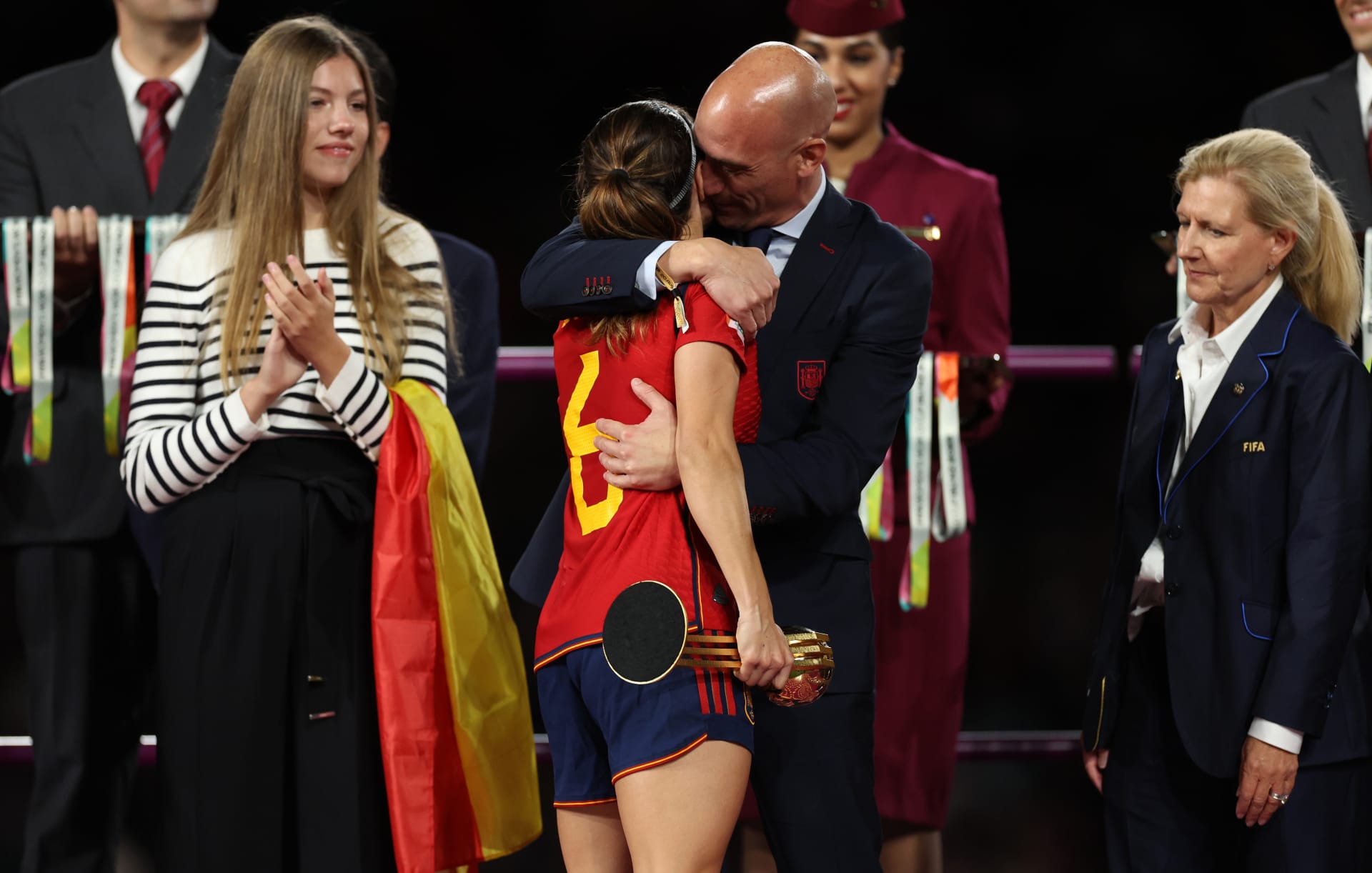 تصريحات صادمة عن رئيس اتحاد إسبانيا لكرة القدم "لويس روبياليس"