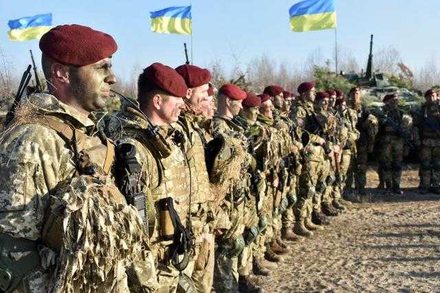 ضابط أمريكي متقاعد .. القوات الأوكرانية دُمّرت، وبات أمام روسيا اختيار الطريقة المناسبة لحسم النزاع