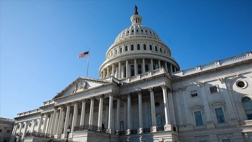 مجلس النواب الأمريكي يصوت لقانون مؤقت لتجنب الإغلاق الحكومي