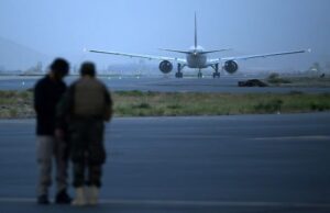 ألمانيا ترحل عشرات المجرمين المدانين إلى أفغانستان