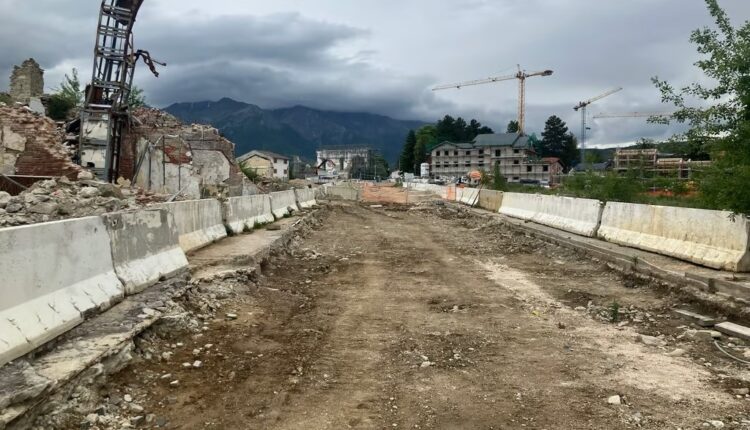 أزمة الميزانية في إيطاليا تترك البلدات المتضررة من الزلزال في حالة من الغموض