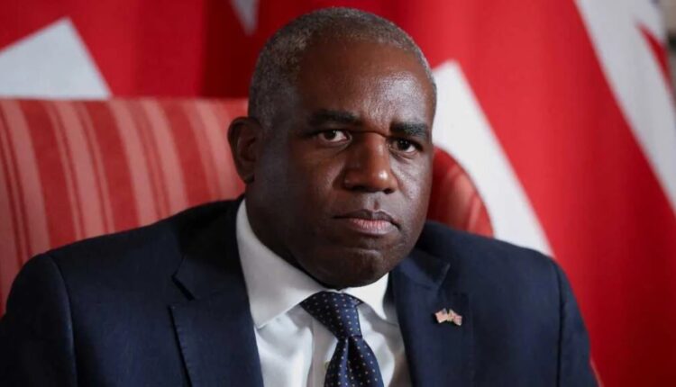 وزير الدفاع البريطاني