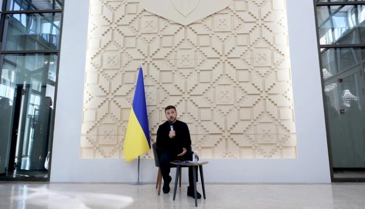 الرئيس الأوكراني زيلينسكي