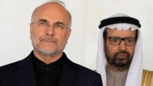 طهران تعلن تلقي رسائل من دول الجوار بشأن ترتيبات أمنية وتؤكد مضاعفة إنتاج أسلحتها