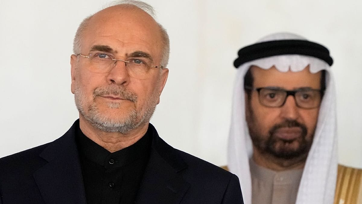 طهران تعلن تلقي رسائل من دول الجوار بشأن ترتيبات أمنية وتؤكد مضاعفة إنتاج أسلحتها